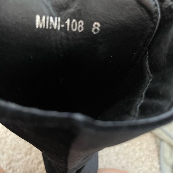 Black velvet embroidery boots - Picture 6 of 6